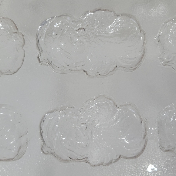 8 Christmas Santa Face Chocolate Molds!!! - Picture 6 of 8